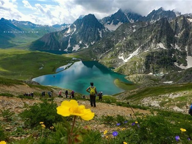 Great-lakes-of-Kashmir-for-trekking.jpg
