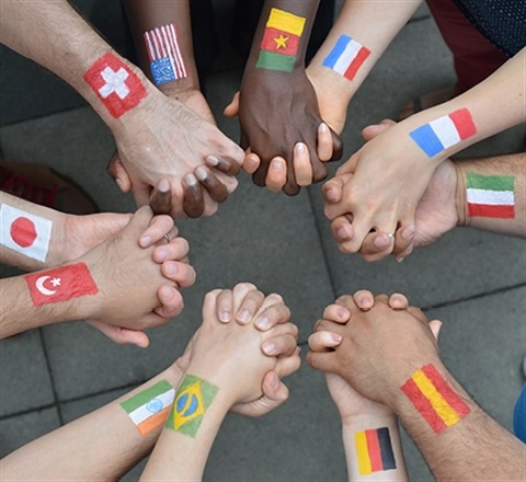 Group-holding-hands-1